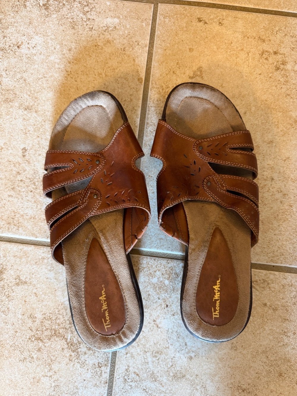 Thom McAn Brown Leather Open-Toe Slide Sandals